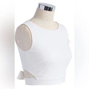 NWOT A FAN OF BOWKNOT CROP TOP IN WHITE FOR ENGAGEMENT PHOTOS & ELEGANT NIGHTS